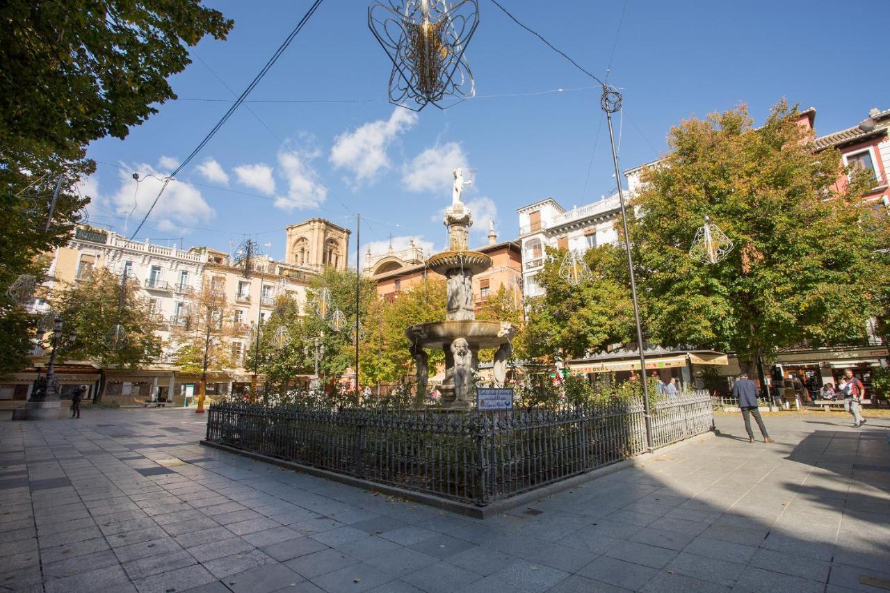 Terrazas De La Catedral Atico Wifi Apartment Granada Bagian luar foto